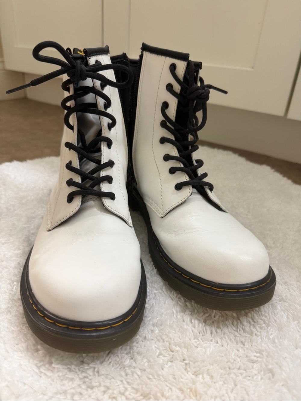 Dr. Martens White Leather Lace-Up Boots with Black Trim - Picture 3 of 9
